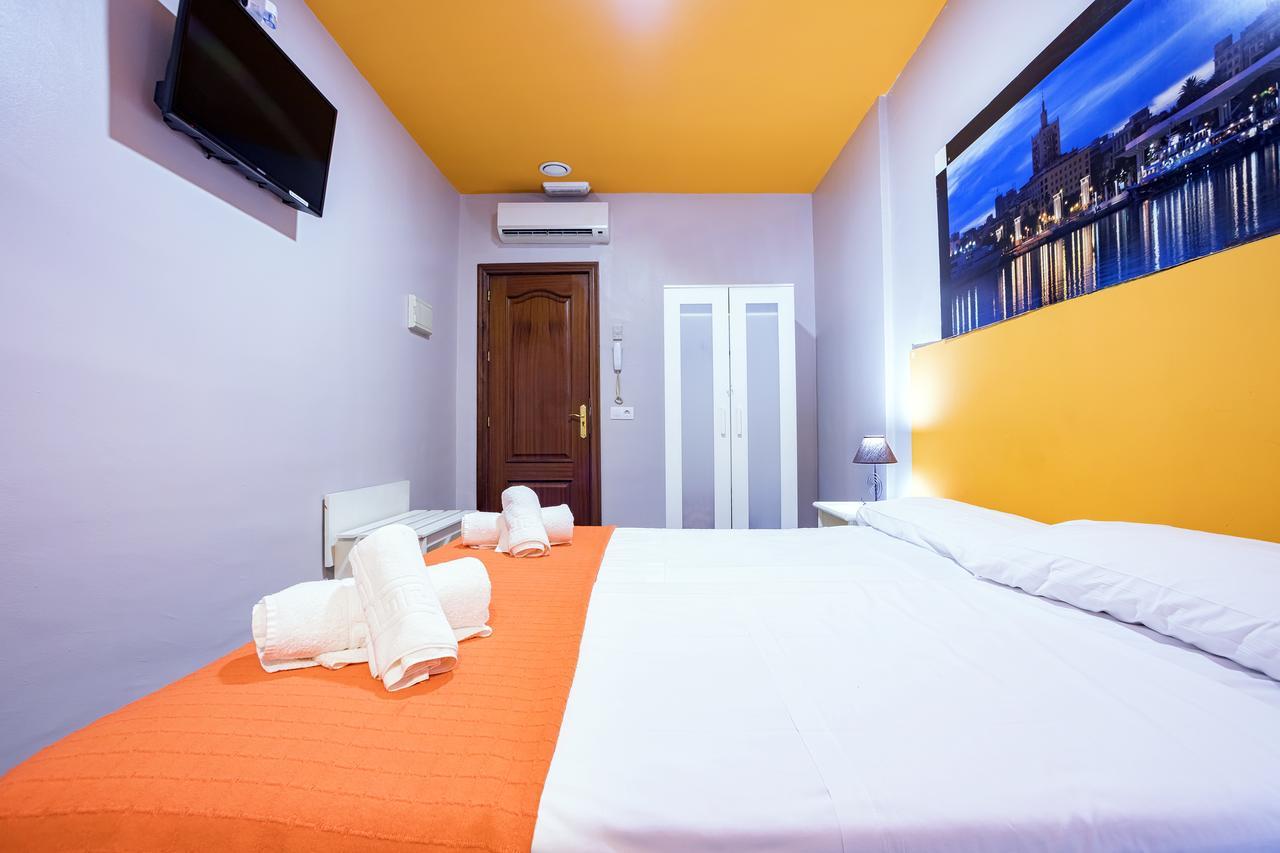 Hostal Ciudad Jardin Malaga Luaran gambar