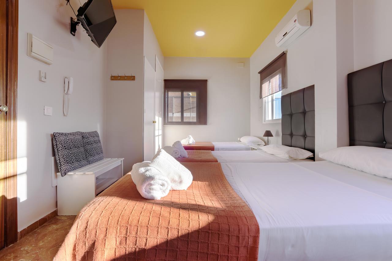 Hostal Ciudad Jardin Malaga Luaran gambar