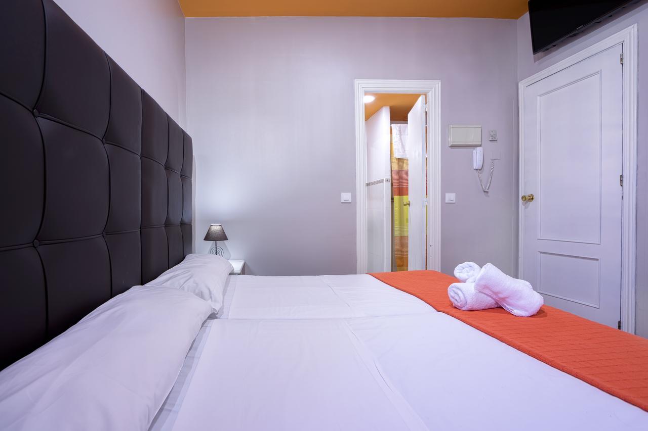 Hostal Ciudad Jardin Malaga Luaran gambar