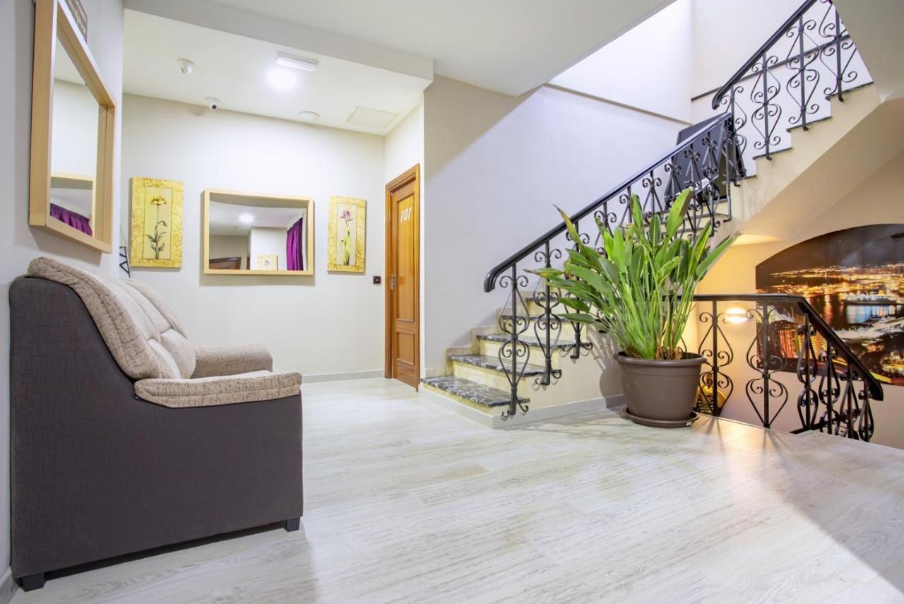 Hostal Ciudad Jardin Malaga Luaran gambar