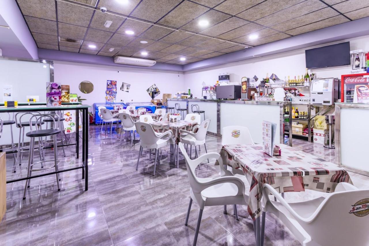 Hostal Ciudad Jardin Malaga Luaran gambar