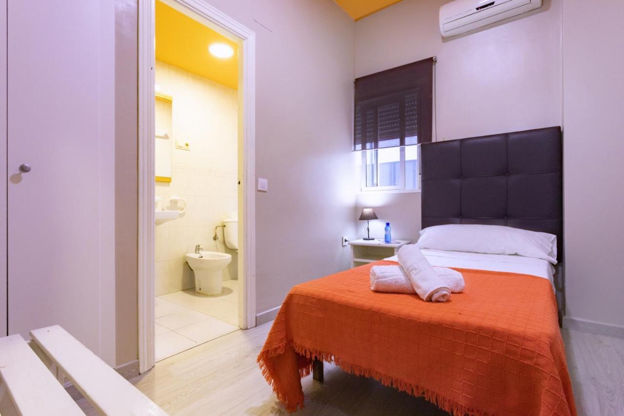 Hostal Ciudad Jardin Malaga Luaran gambar