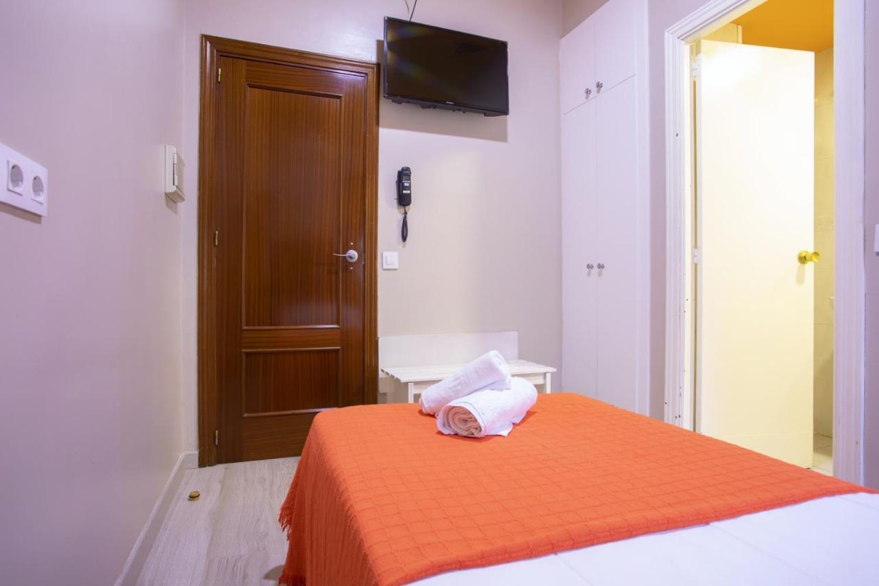 Hostal Ciudad Jardin Malaga Luaran gambar