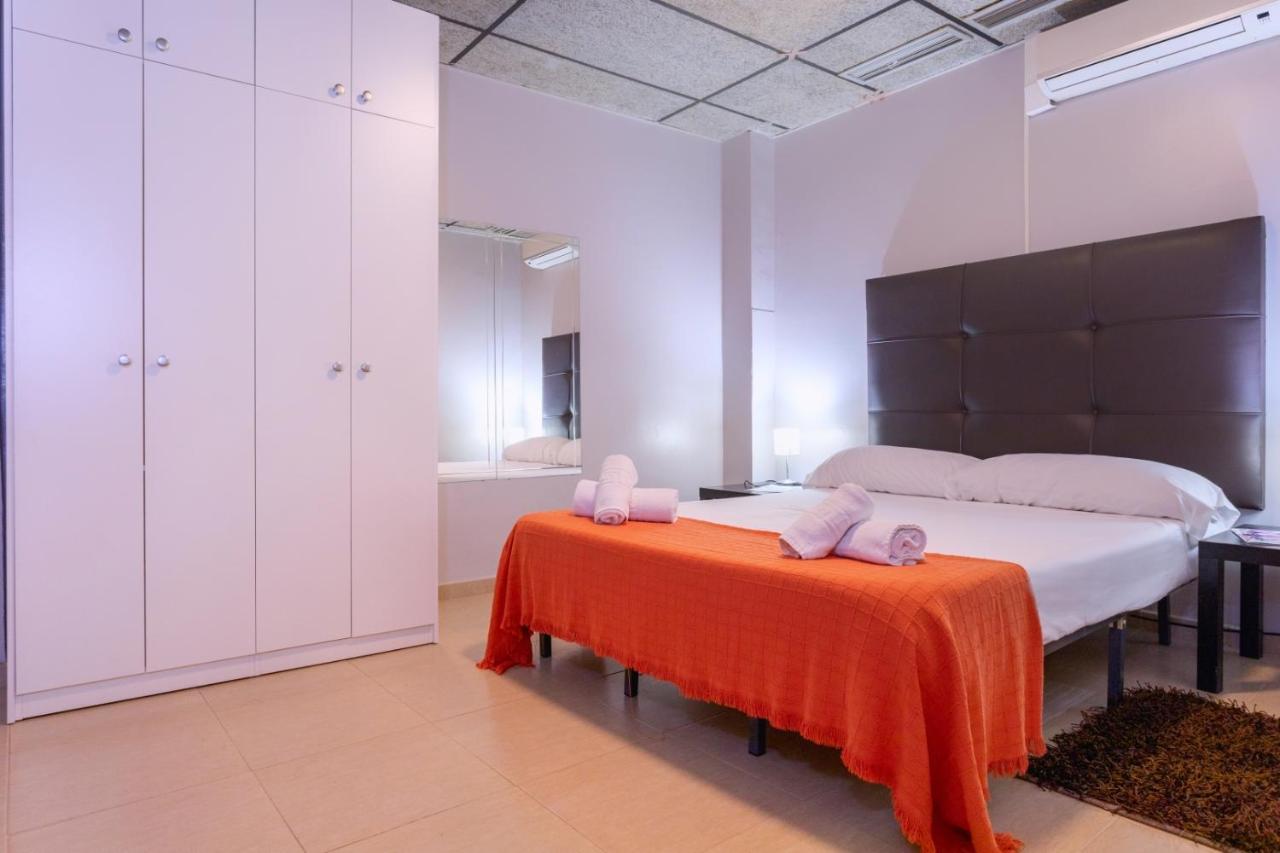 Hostal Ciudad Jardin Malaga Luaran gambar