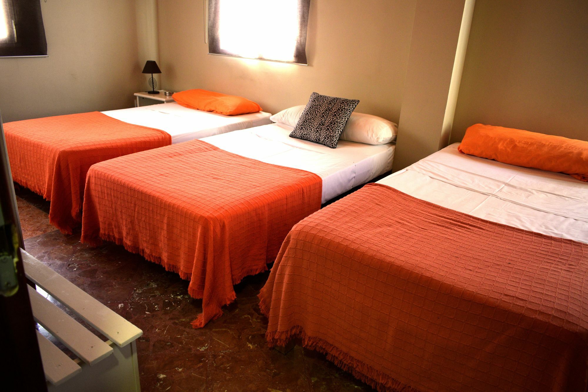 Hostal Ciudad Jardin Malaga Luaran gambar