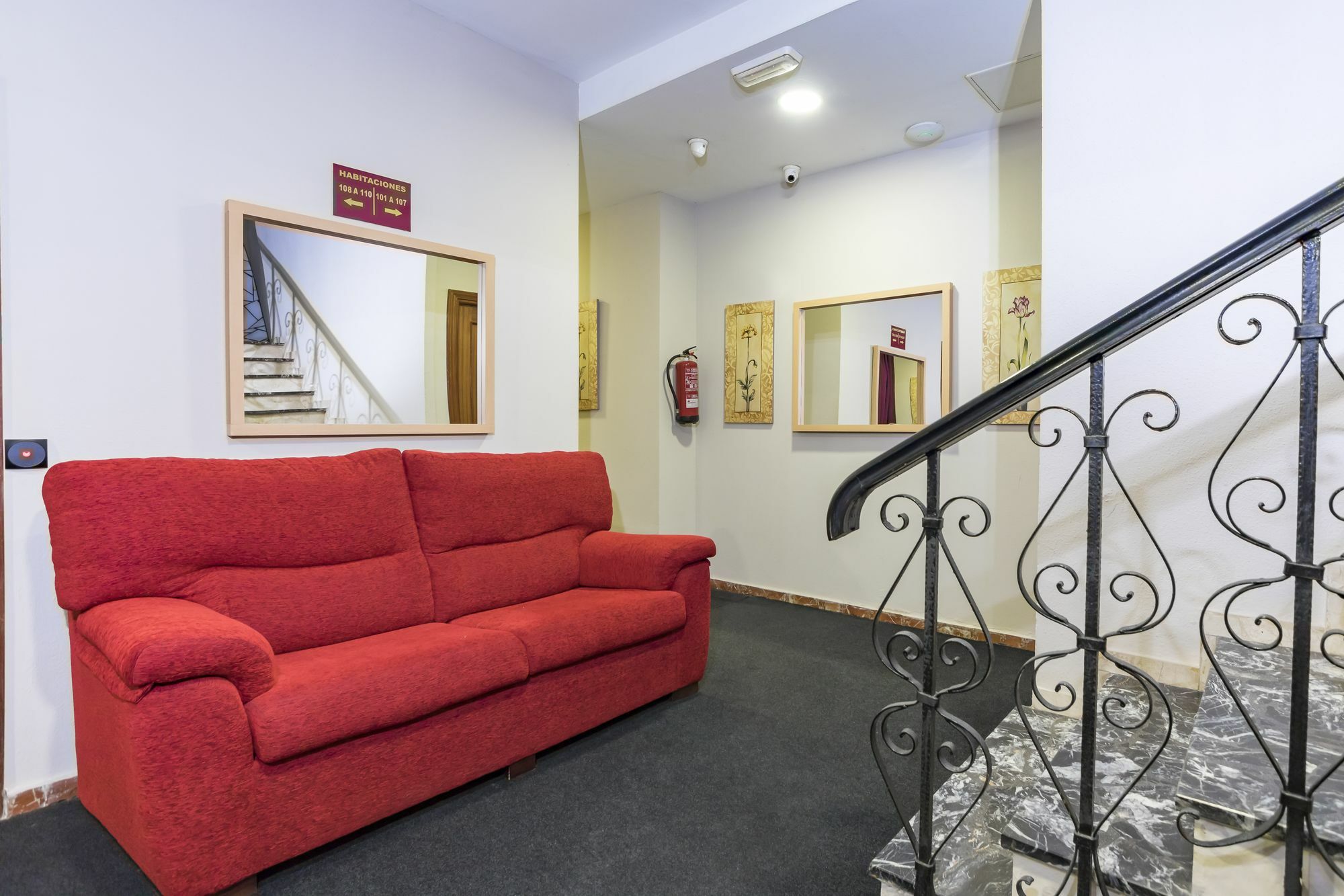 Hostal Ciudad Jardin Malaga Luaran gambar