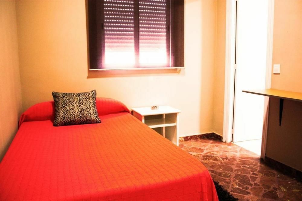 Hostal Ciudad Jardin Malaga Luaran gambar